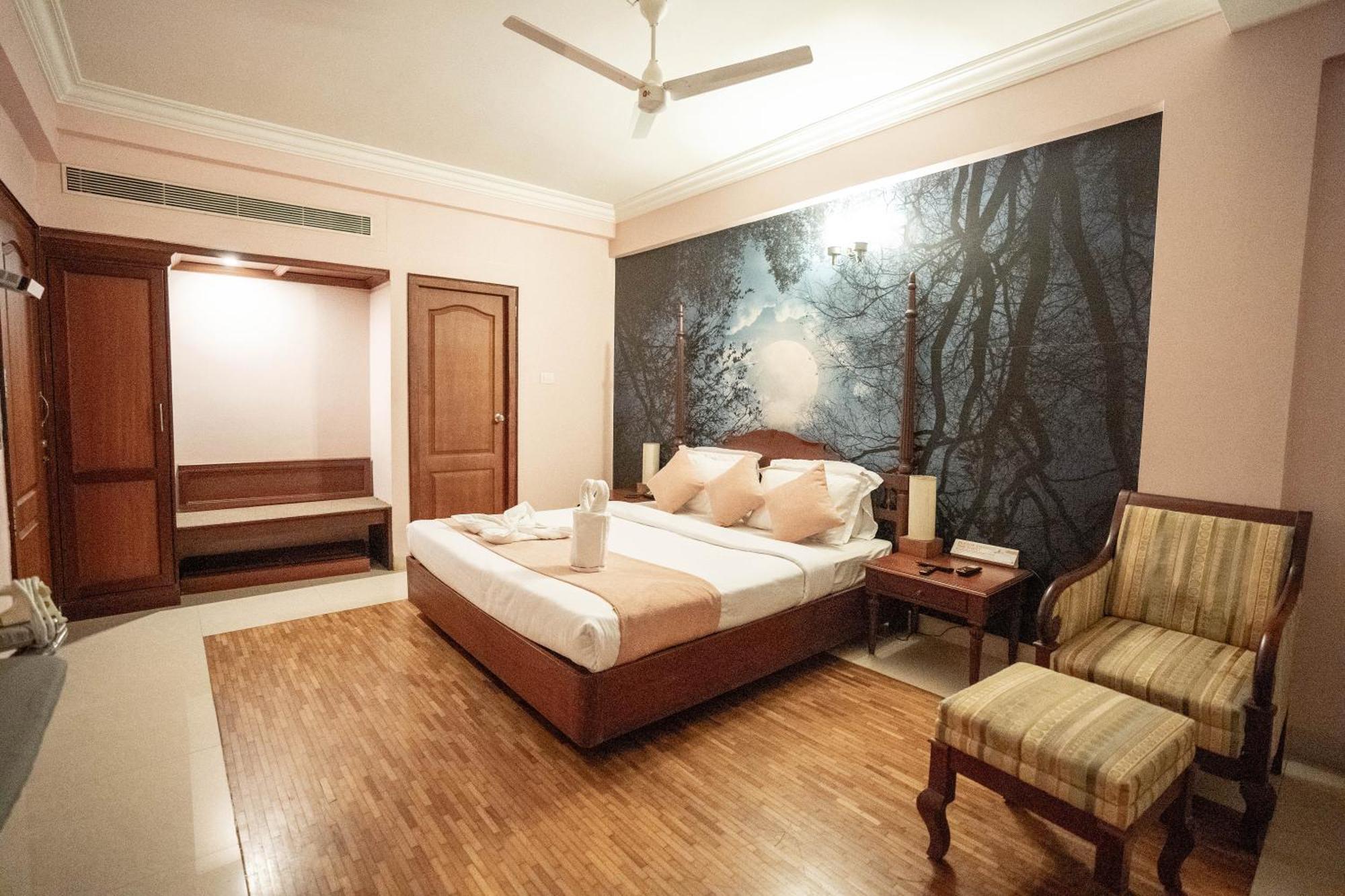 Casino Hotels Ltd Thrissur Exterior photo