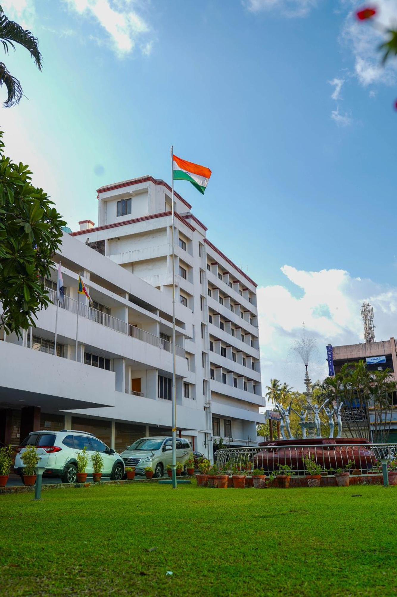 Casino Hotels Ltd Thrissur Exterior photo